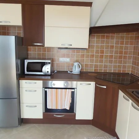 Apartment Marica Stomorska
